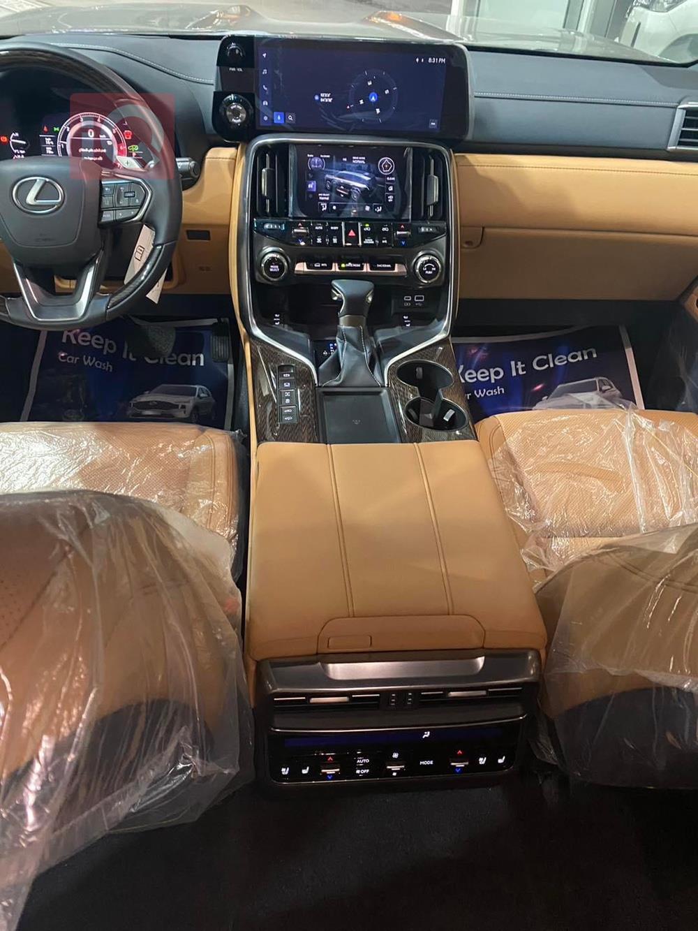 Lexus LX